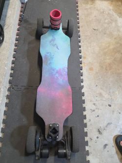 Isin wheel v10 electric skateboard 32mph