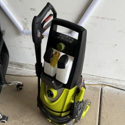 Pressure Washer