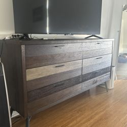 Drawer Dresser 