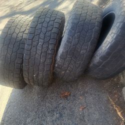 LT265/70/18  Goodyear wrangler 10 Ply
