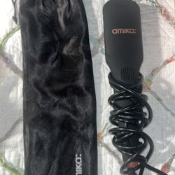 Amika Hair Straightener