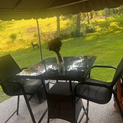 Patio High top Table And Chairs