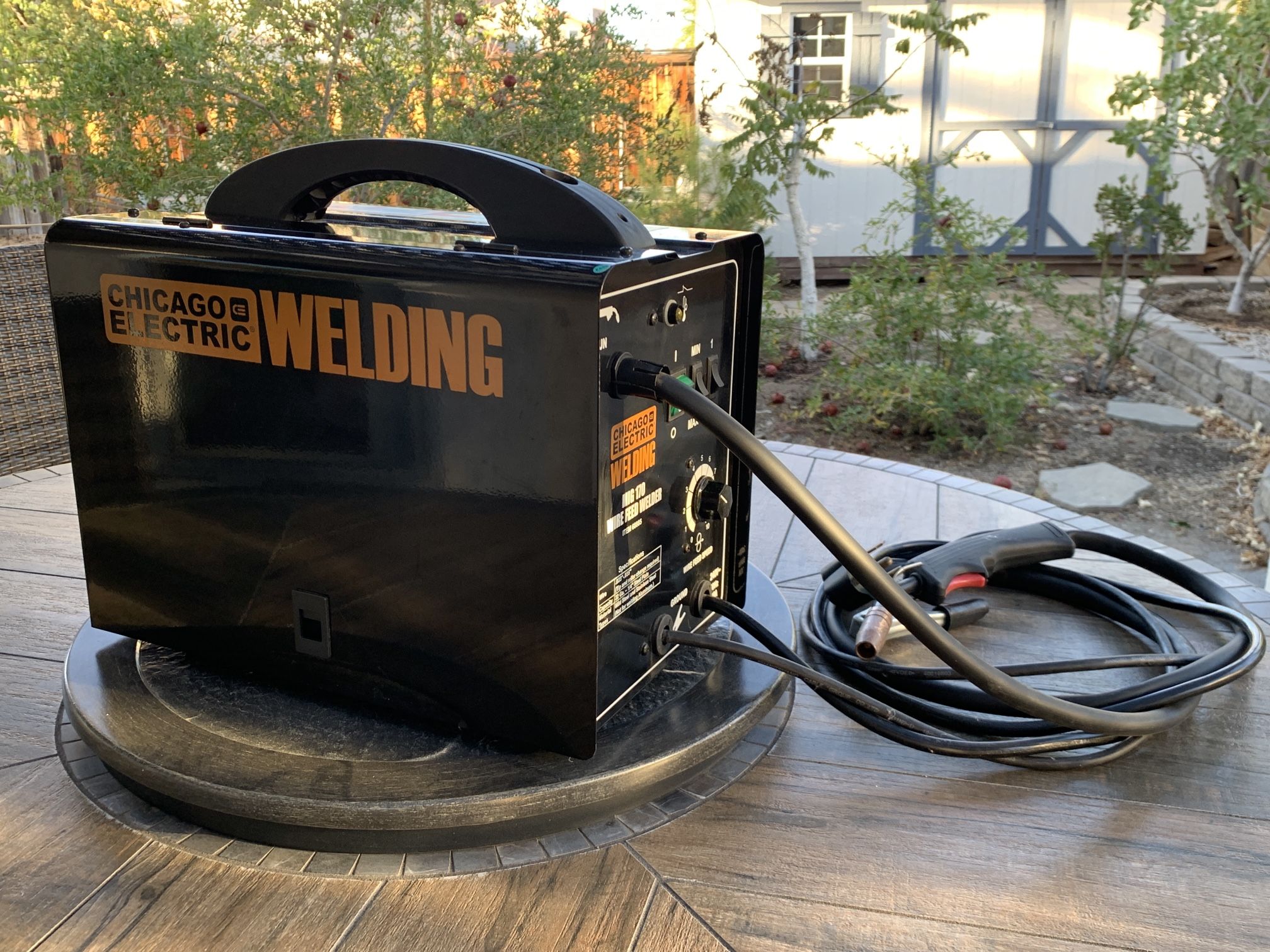 170 Amp 240v MiG Welder NEW Chicago Electric