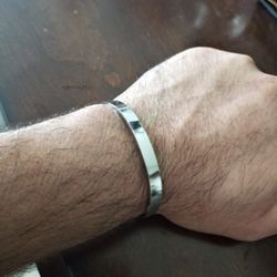 Stainless Steel Men's Wristlet. Non Tarish