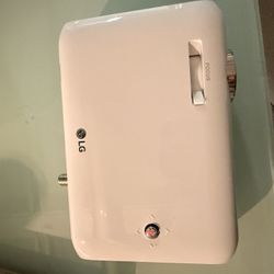 LG Mini Beam PH550 Projector 