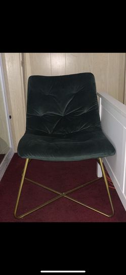 Tufted Velvet Chair- Emerald Green