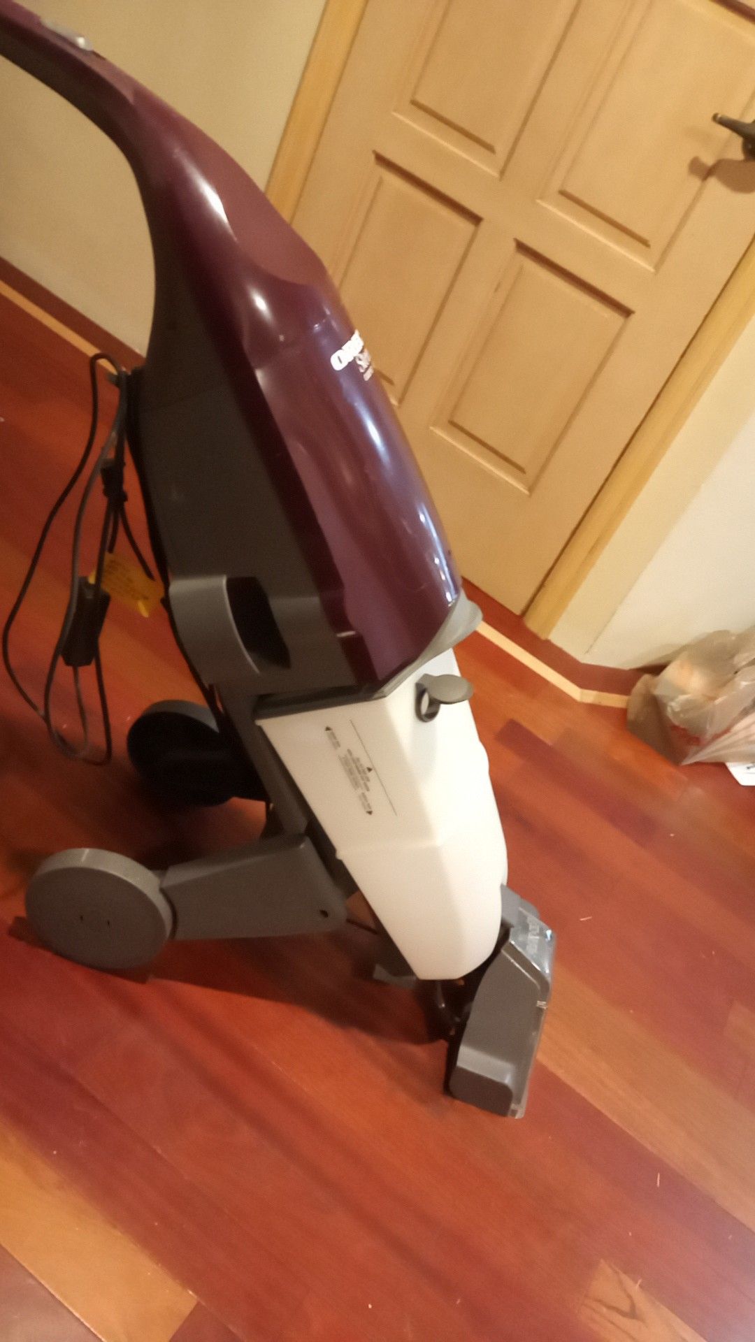 Oreck steamer carpet cleaner. for Sale in Auburn, WA OfferUp