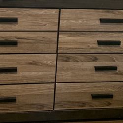 Queen/Full Ashley Furniture Bedroom Set