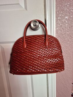 Beautiful leather purse for ladies it's new