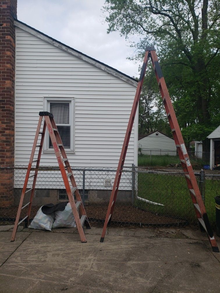 Ladders 8ft $20 12ft.$40