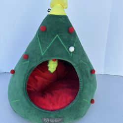 Christmas Tree Dog/Cat Bed