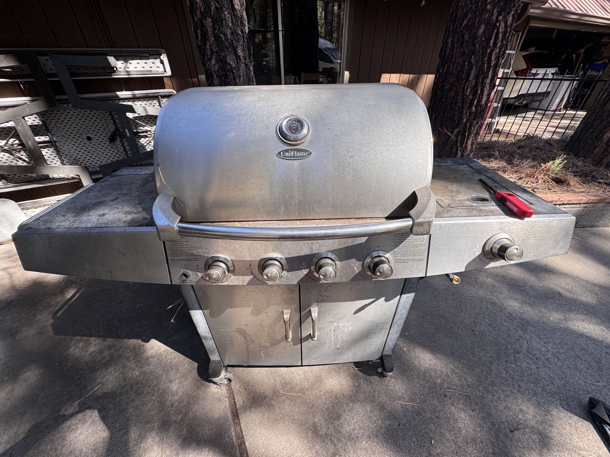 BBQ Grill Stainless Works Great