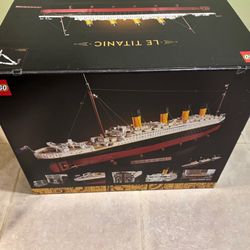 Titanic LEGO 10294