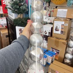 Shimmer and Light Set of 6 Shatterproof Cream & Silver-Tone Balls, New in Box