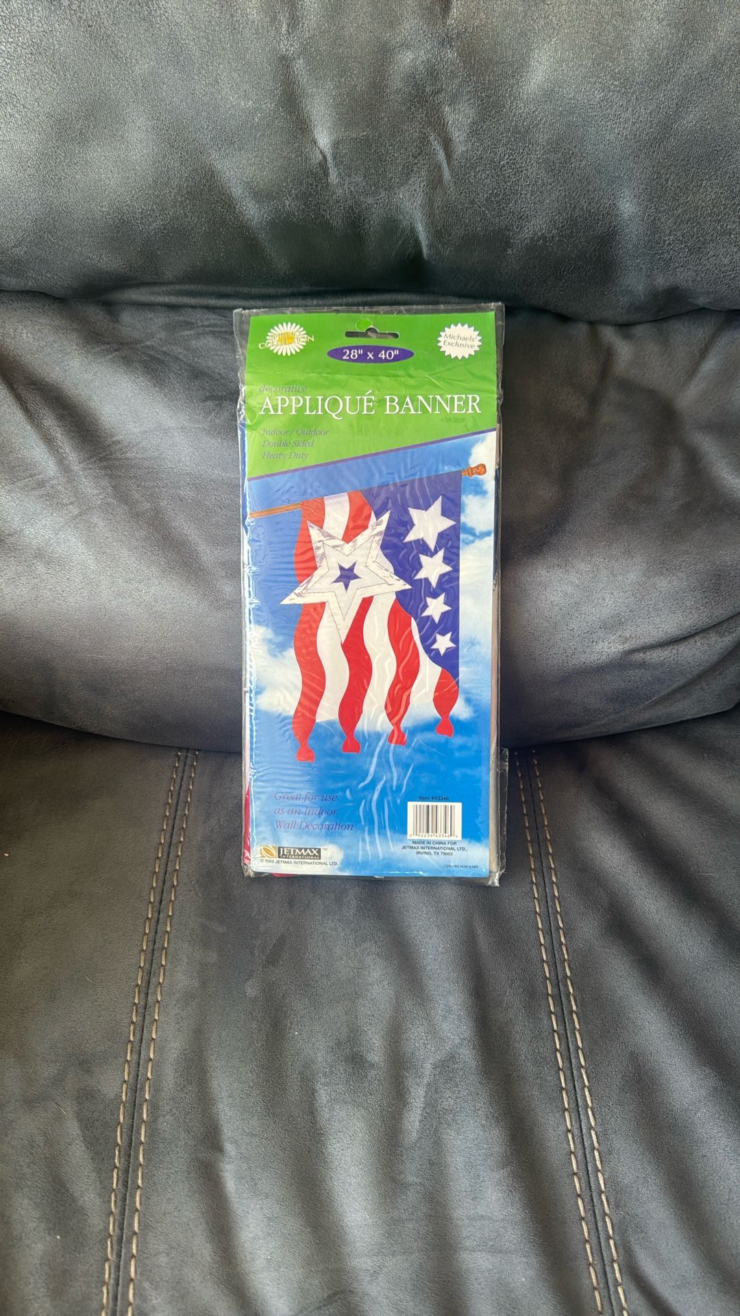 New In Package House Flag 28” x 40” Indoor / Outdoor Garden Double Sided American Flag Decoration