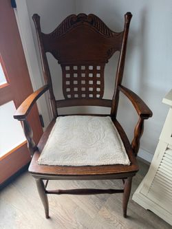 NOBLE Armchair - antique - cushion - Lattice Back - delivery available