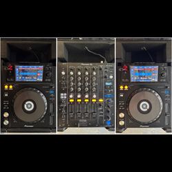 Pioneer DJ XDJ-1000 Pair and DJM-750MK2 Mixer with ProX Flight Cases