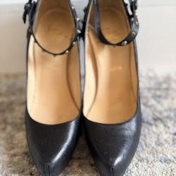 Christian Louboutin Ankle Strap heels Size 40