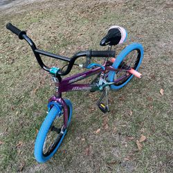 Génesis ONE 18 Inch 