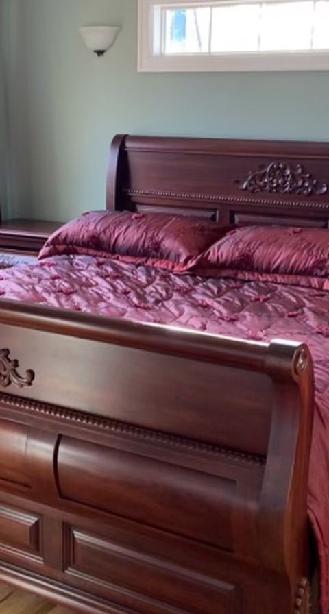Furniture bedroom set