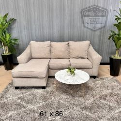 🛋️ Small Reversible Sectional (Delivery Available!! )