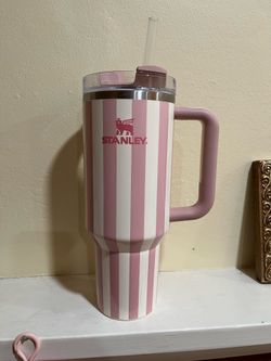 Stanley Quencher H2.0 Flowstate Tumbler 1.18L/40oz Peach Whip Stripe