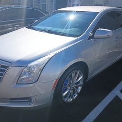 Cadillac XTS 