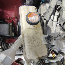 2013-2018 Toyota RAV4 SUV 2.5L Coolant Reservoir 