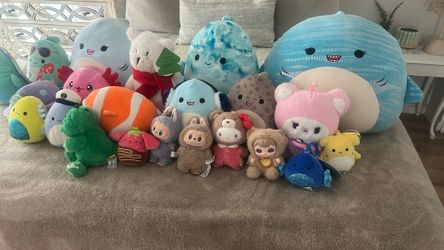 22  Squishmallows