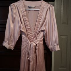 Woman’s Bathrobe 