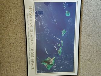 Hawaiian Islands satellite photo