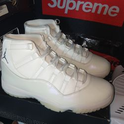 Air Jordan 11 Retro Pearl Men Size 10 W/Nox