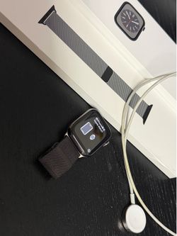 Apple watch  SERIES 8 45mm stainless steel