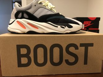 Yeezy 700 Waverunner Sz: 10.5
