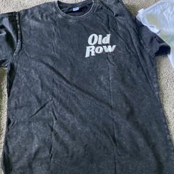 3 T-Shirts