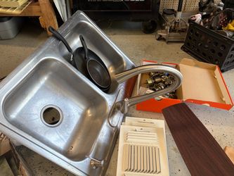 Stainless Steel Sink with Faucet