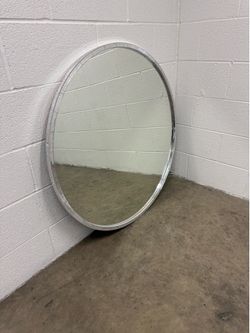 Umbra Hub 36” Round Wall Mirror – Pink | Designer Piece
