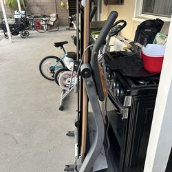 Treadmill foldable
