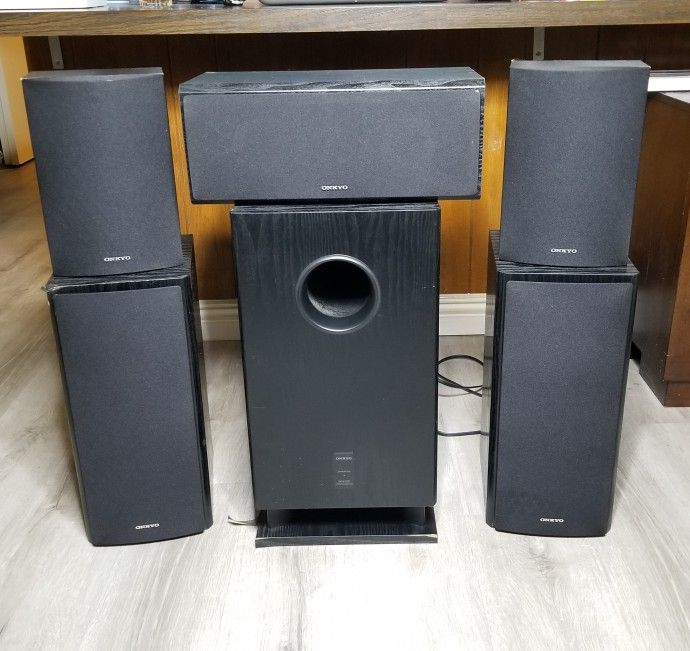 ONKYO 5.1 Speakers Set Model SKB 520, SKC 520 SKF 520 And SKW 520