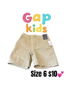 Gap Kids Khaki Chino Shorts Size 6 boys 💕💕💕M19 V