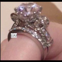 New 18k White Gold Wedding Ring Set 