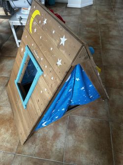 Kidkraft Wooden Hideaway & Climbed