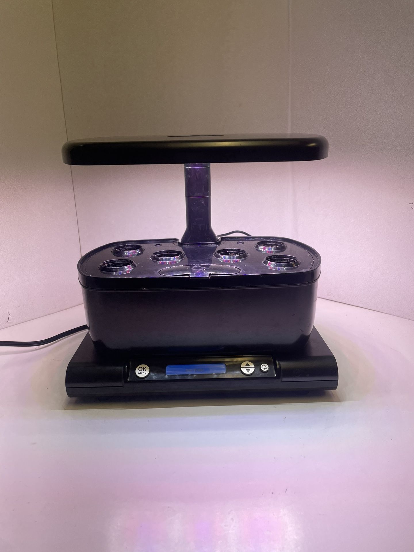 Miracle-Gro Smart Countertop 6 Pod AeroGarden Harvest LED 100641-PBL Tested