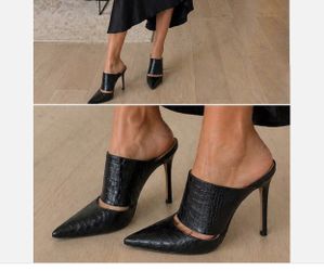 SCHUTZ Black Croc Embossed Pointed Toe Mule Heels Womens 6.5B Stiletto Slides