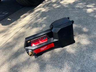 Milwaukee M18 Transfer Pump
