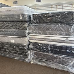 🚚MATTRESS SALE.  BRAND NEW. TWIN SIZE. $100 FULL SIZE. MATTRESS. $179. QUEEN SIZE $199 KING SIZE MATTRESS. $349 LOCATION. 303 POCASSET AVE PROVIDENCE