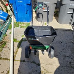 Elite Spreader