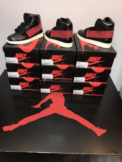 Air Jordan 1 Retro High “ Couture “ Read My Description !