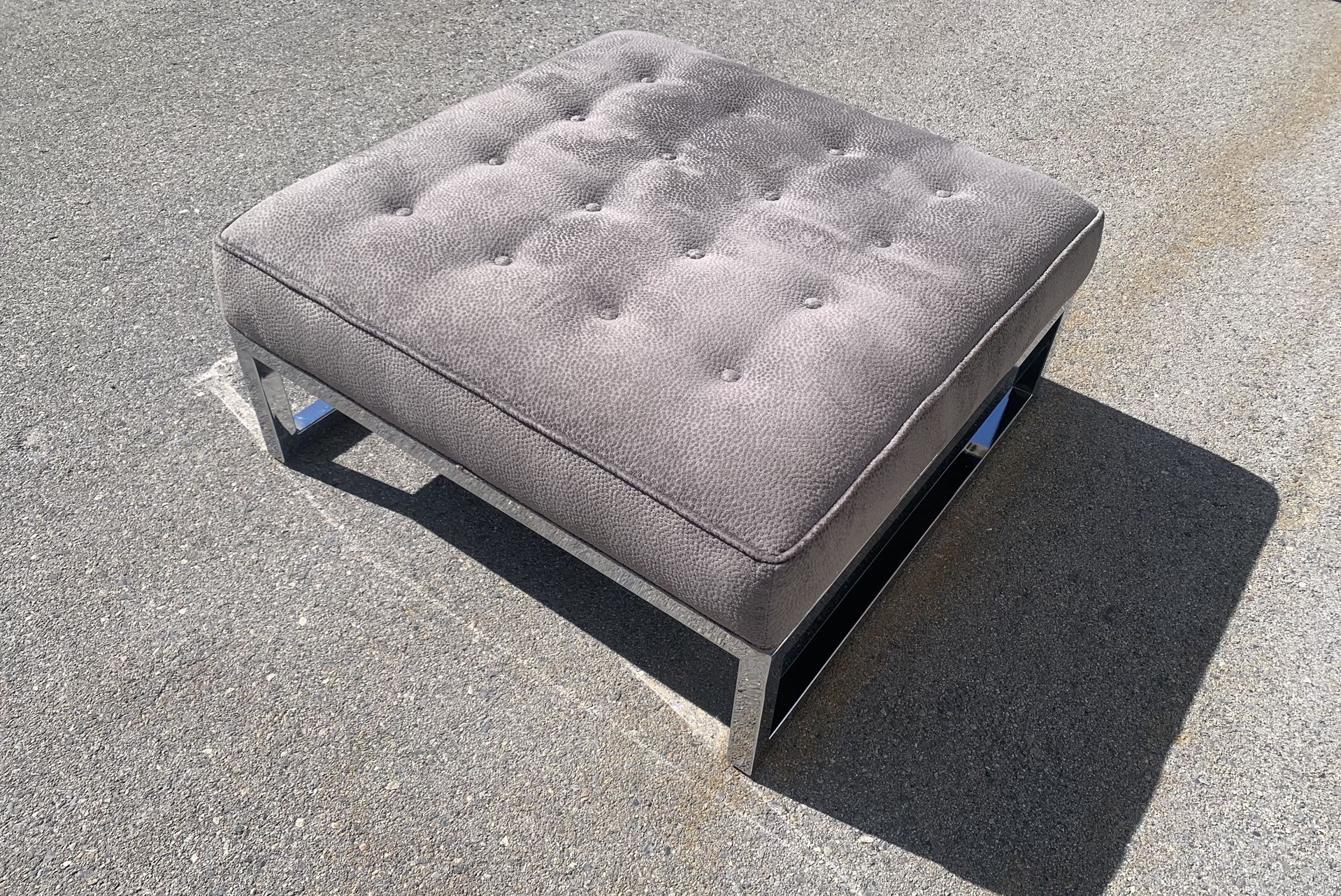 Burgress Gray Modern Velvet Ottoman