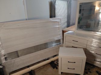 Brand New King Bedroom Set! Still in plastic!